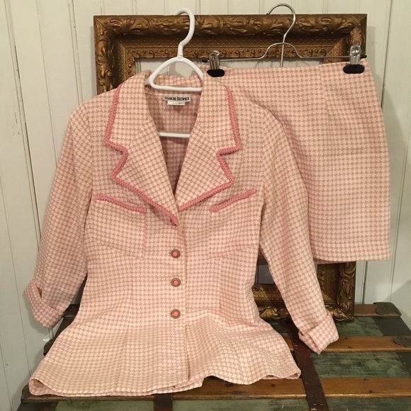 Vintage - Pink Houndstooth Blazer & Skirt - Picture 2 of 6